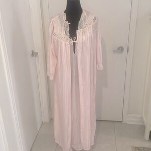 VINTAGE Peignoir (nightgown) Dominique, Circa 1970's Size Medium